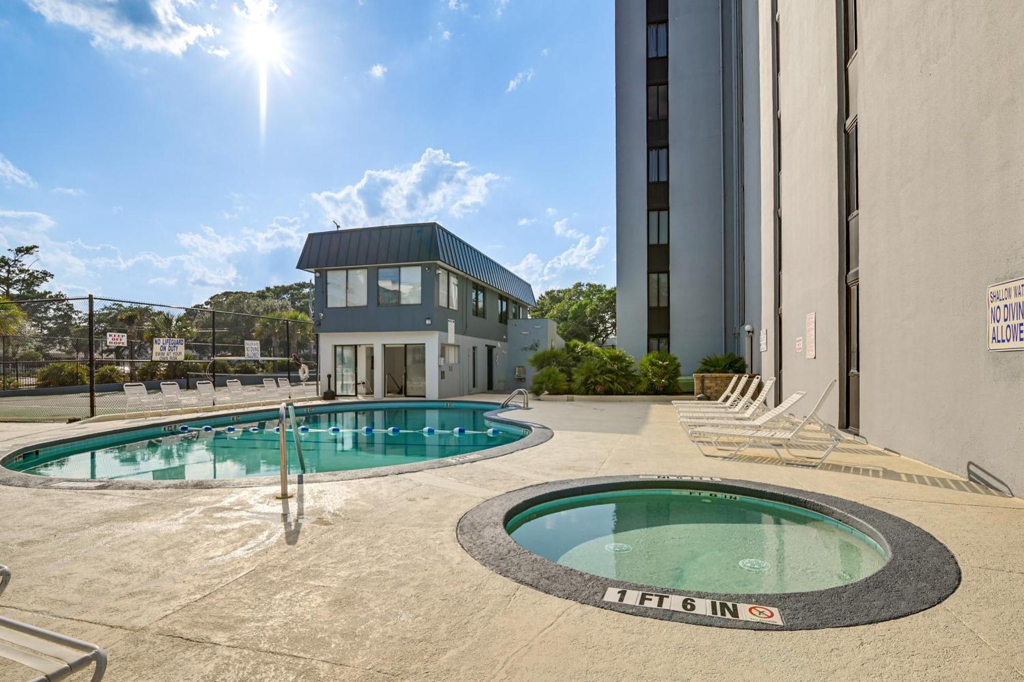 Updated Resort Condo, Walk To Myrtle Beach! Экстерьер фото